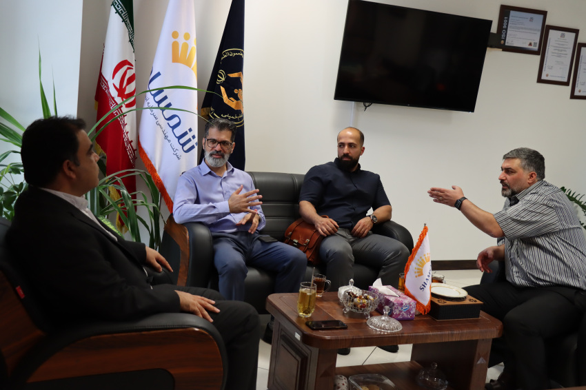 دیدار معاون شرکت عمران‌گستر بصیر با مدیرعامل شرکت مهر امداد