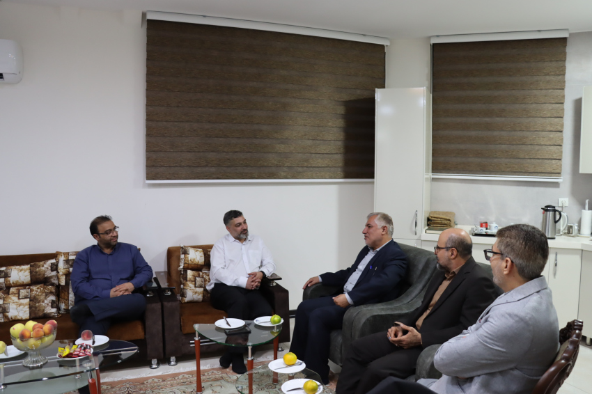 دیدار صمیمانه مدیرعامل شرکت مهر امداد(شمساما) با مدیرکل کمیته امداد استان فارس در شیراز